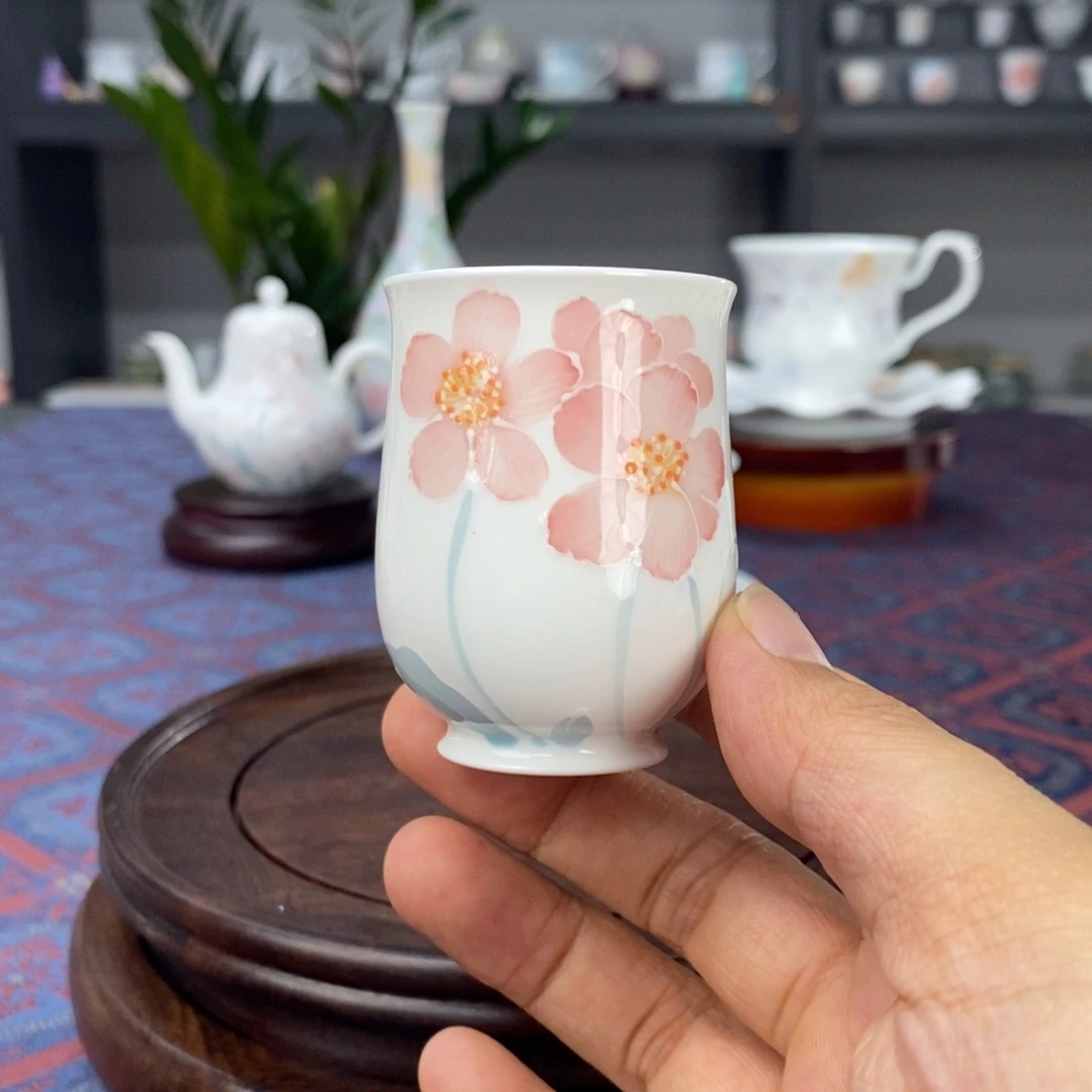 绿绒蒿釉下品茗杯