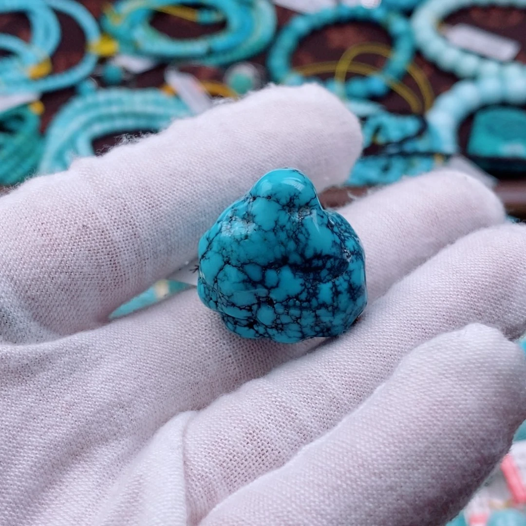 绿松石珠宝奇石未镶嵌风**际