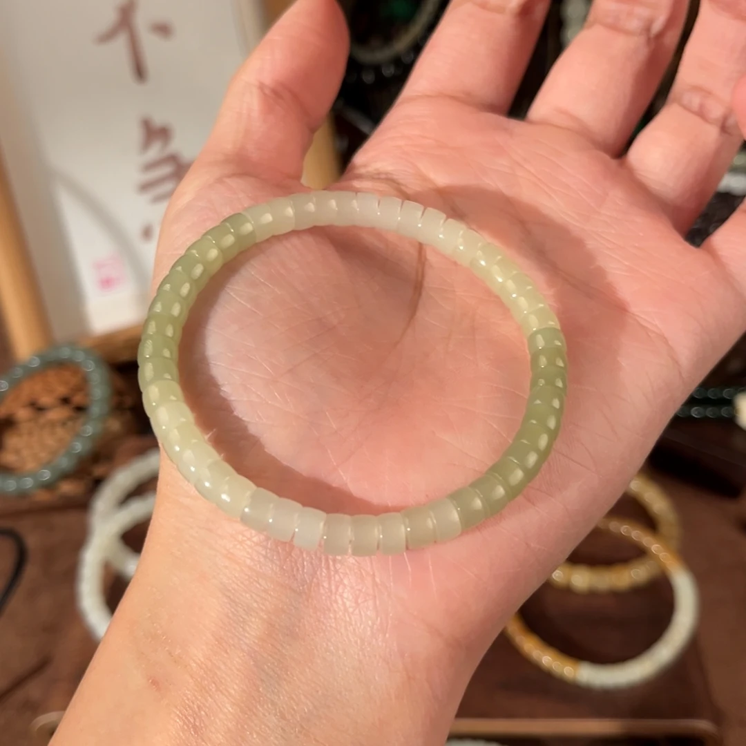 未镶嵌手链和田玉