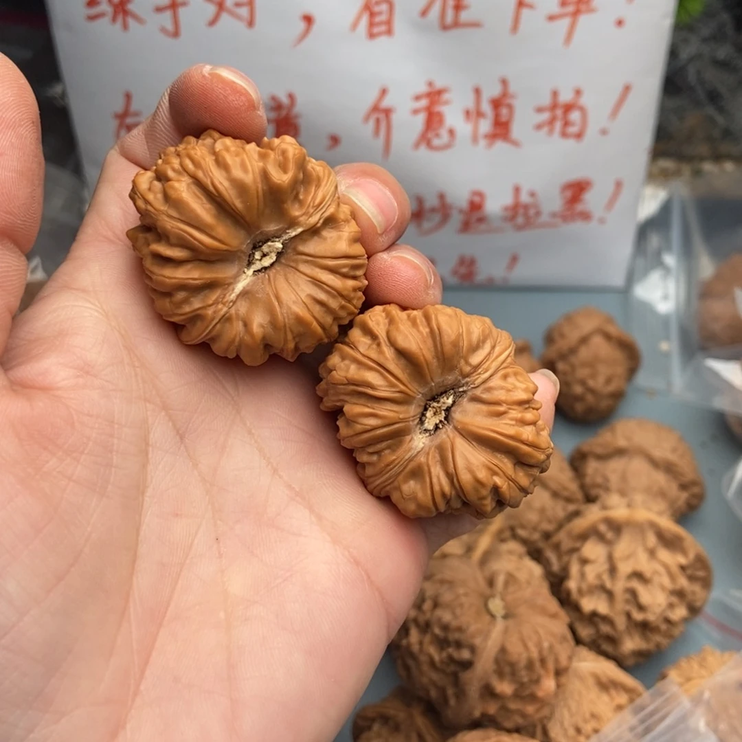 文玩核桃吊坠纯***猪凹底43