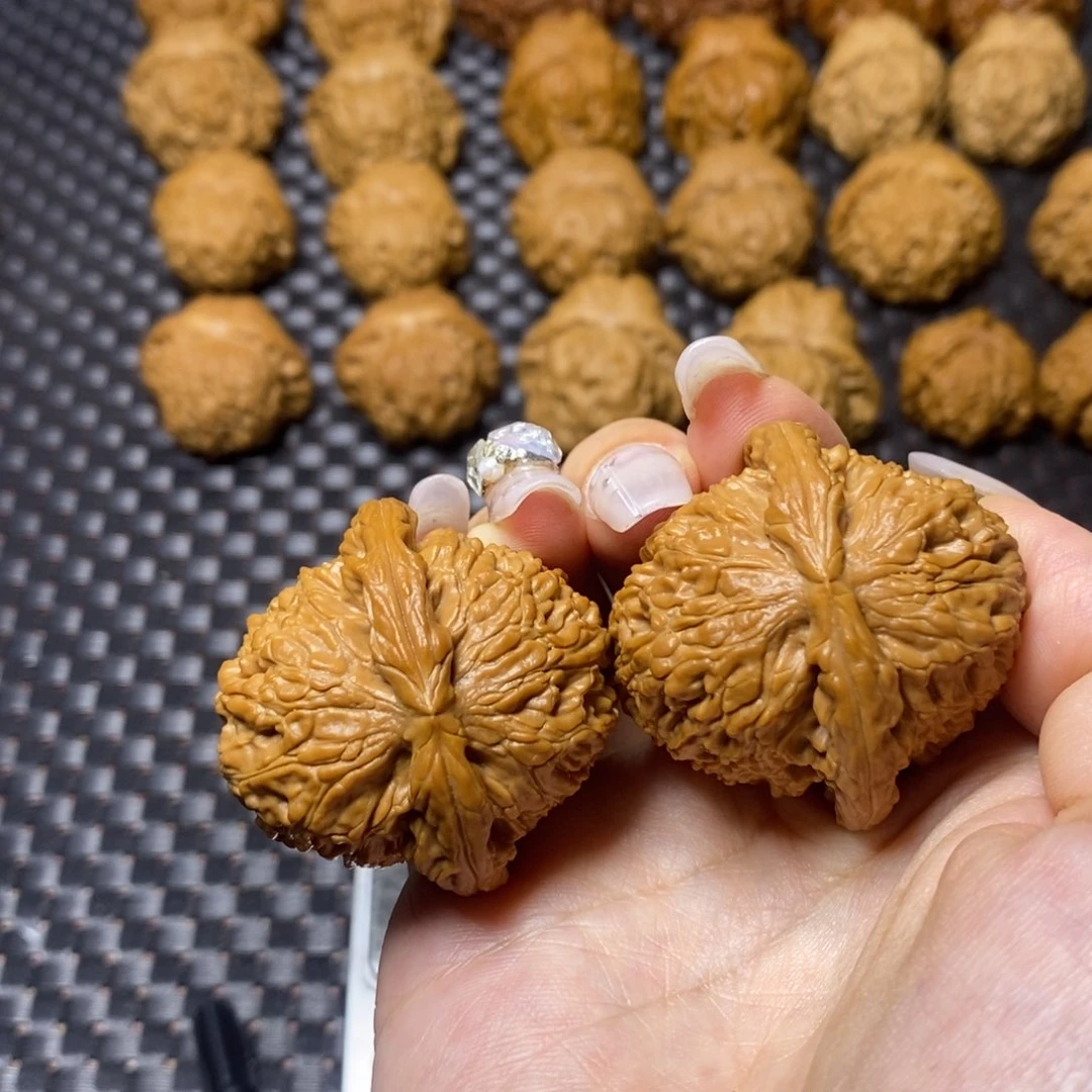 文玩核桃吊坠球白41