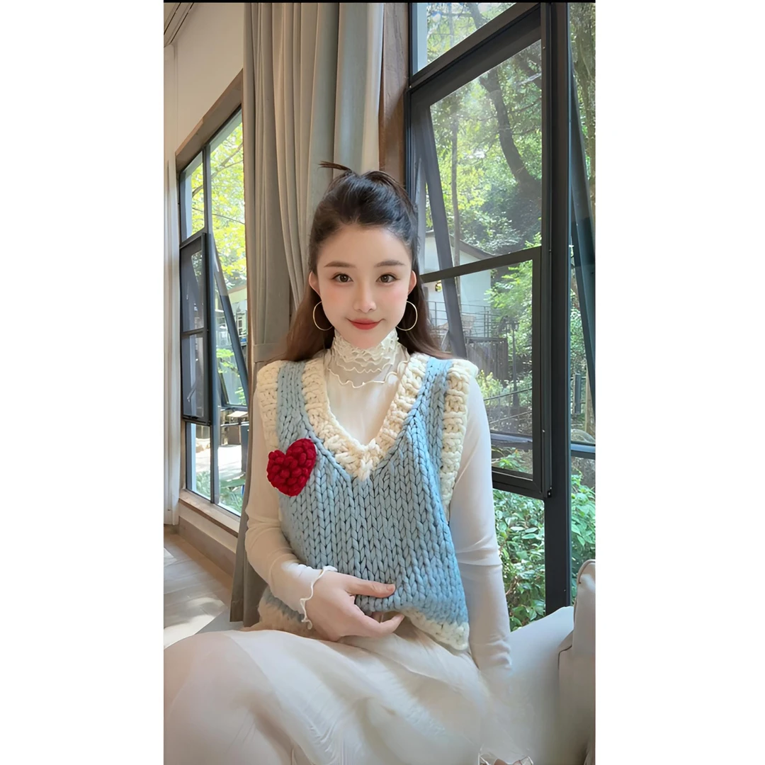 洋洋优选-秋冬新款韩系甜美立体爱心重工手工毛衣马甲背心YY71938
