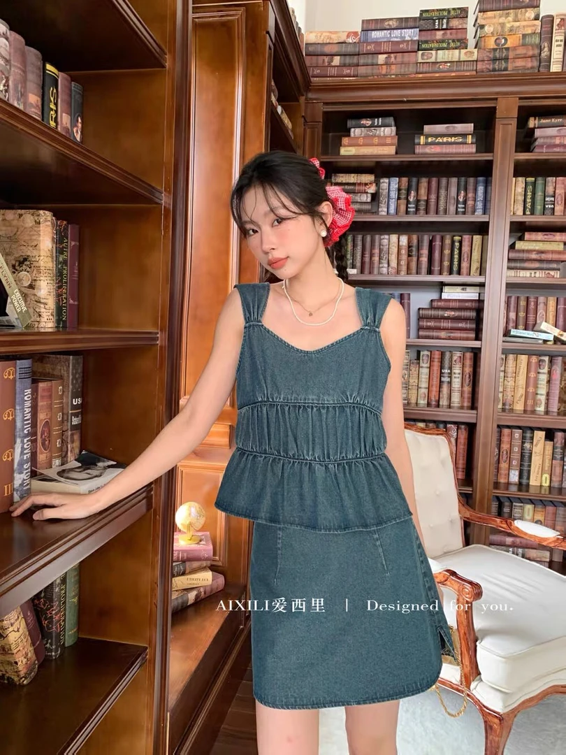 11096#爱西里水洗牛仔无袖吊带半身裙两件套装