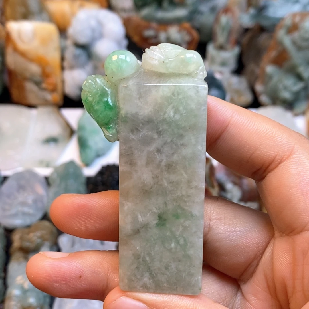 定制翡翠未镶嵌特色43