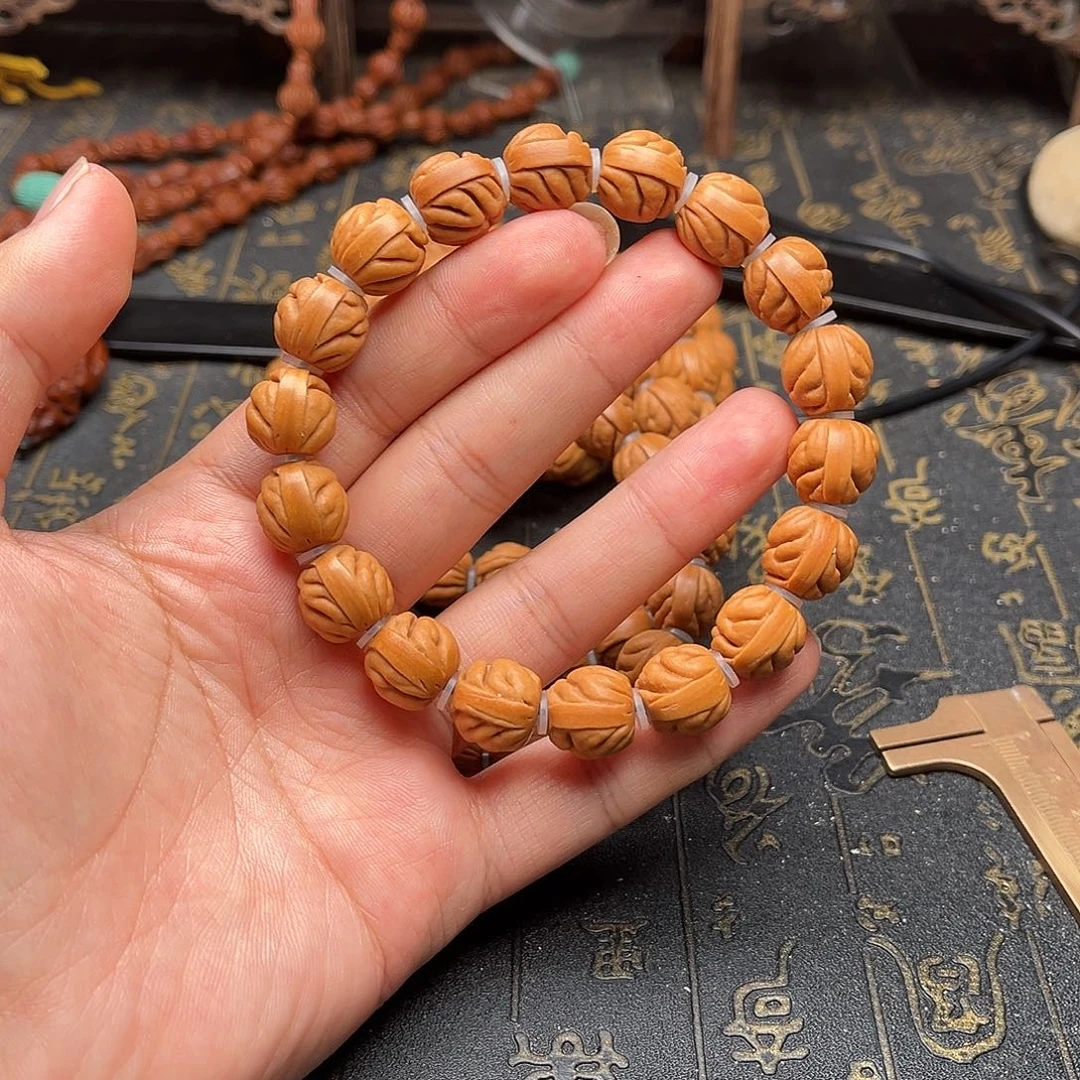 桃核吊坠大肠手串