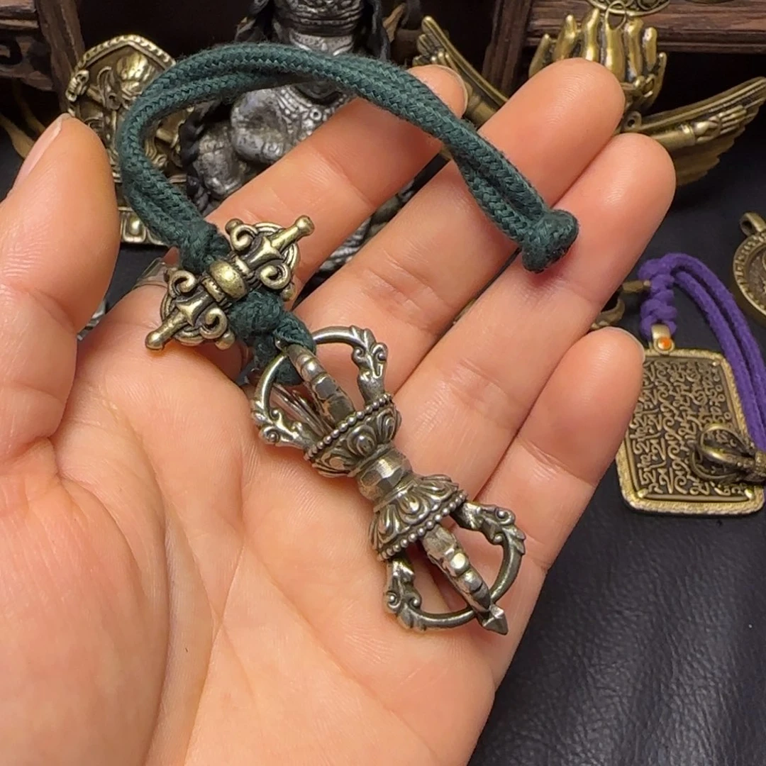 戈***者泥塑藏传牌子……藏传牌子