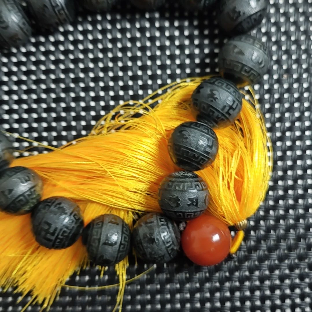 和田玉未镶嵌手串