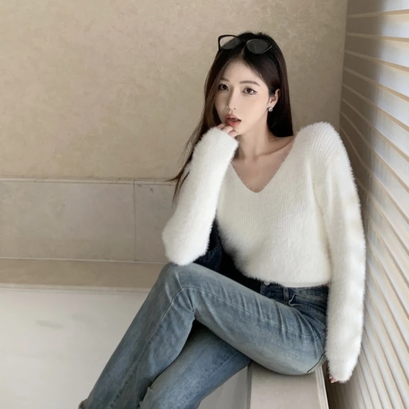 针织衫女款爆款2025新款女装露锁骨软糯慵懒风短款毛衣女123