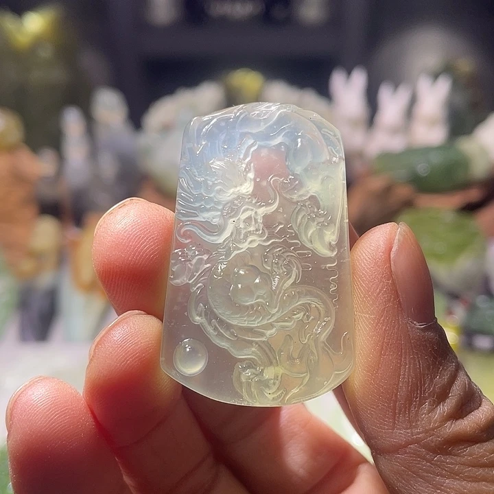 蛇纹石玉未镶嵌珠宝奇石