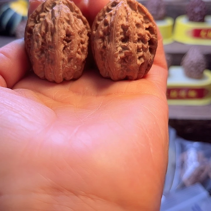 核桃4号车肉包子放漏