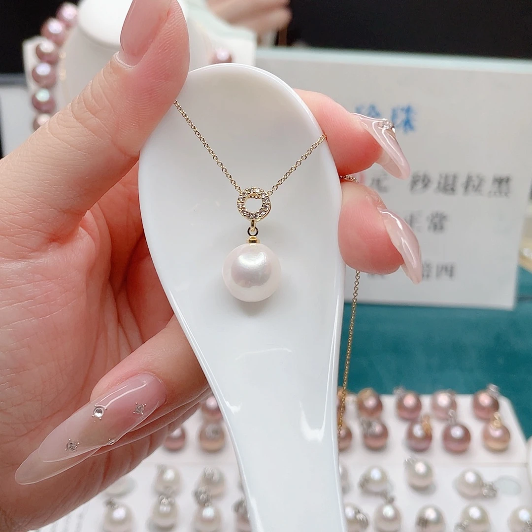 吊坠(赠链)18K金镶嵌淡水珍珠