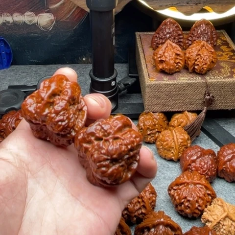 无***卒文玩核桃把件蛤蟆40