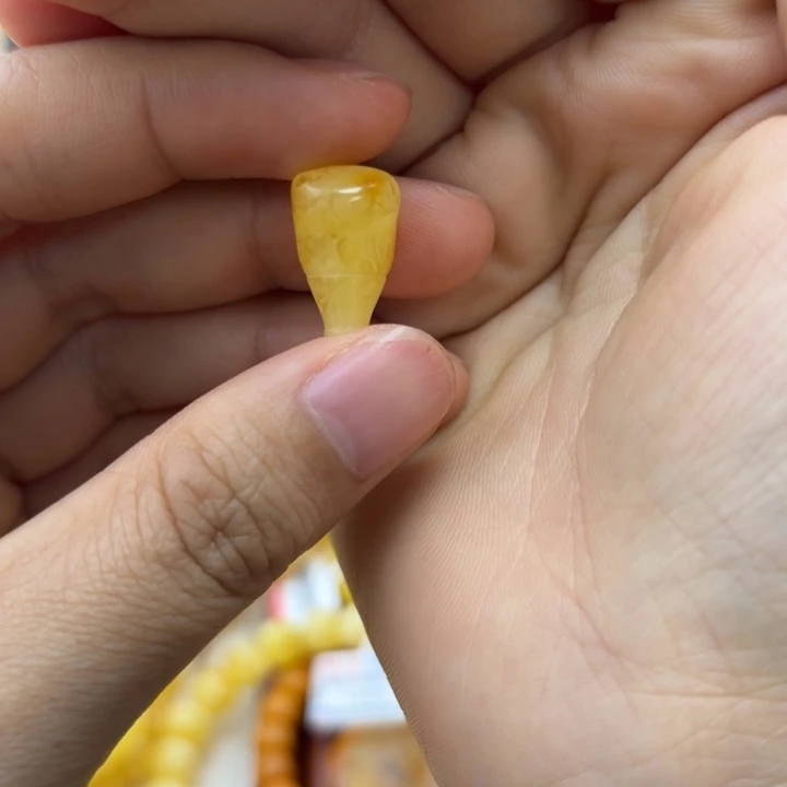 未镶嵌蜜蜡珠宝奇石