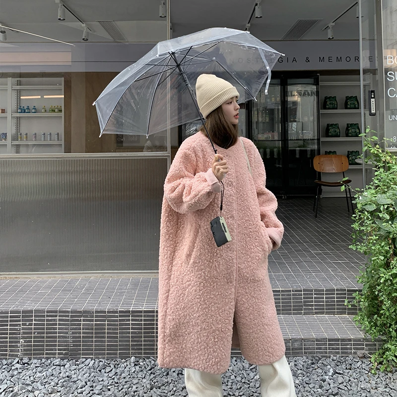 粉色中长款羊羔毛外套女冬2025新款学院风过膝皮毛一体颗粒绒大衣