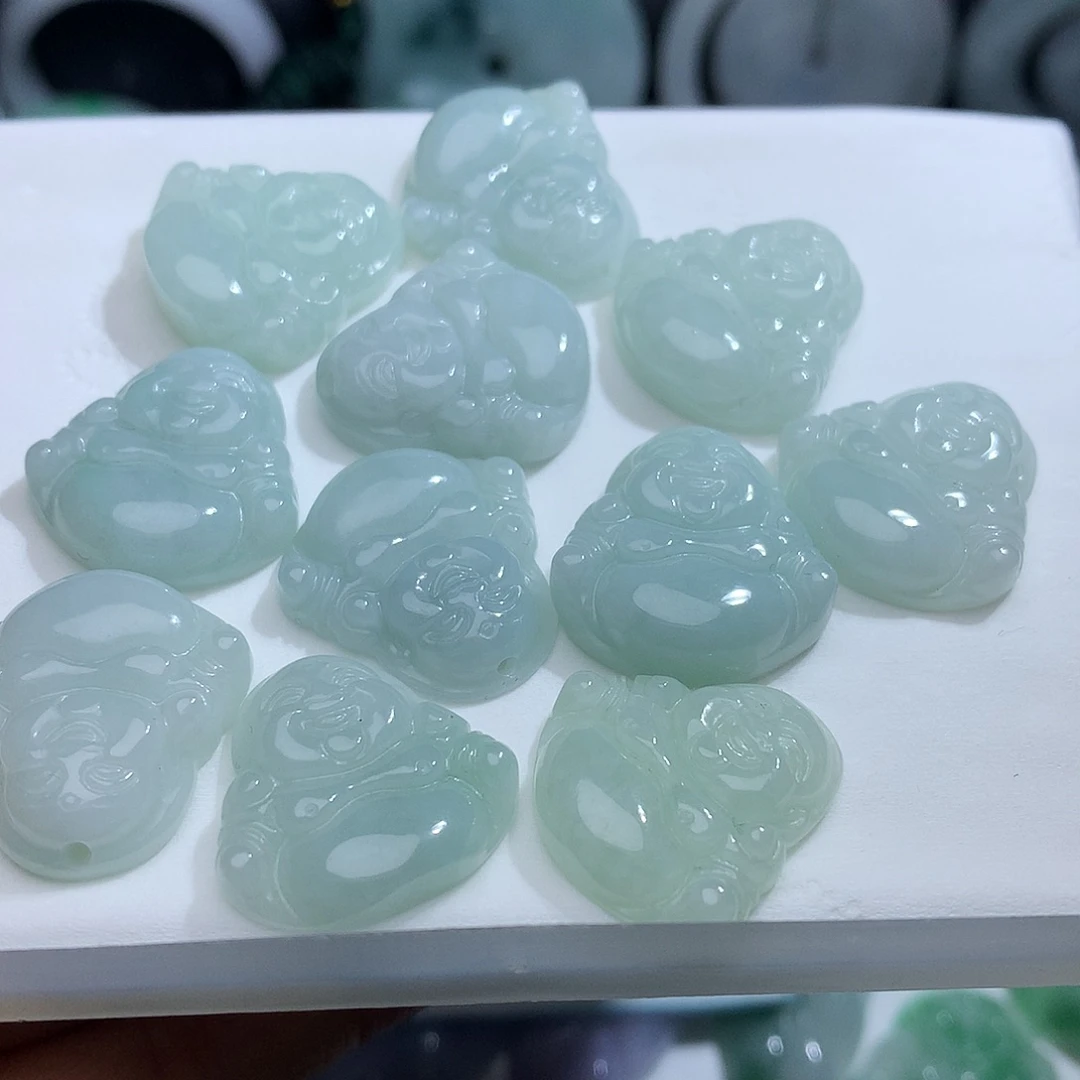 翡翠未镶嵌颈饰多发1个