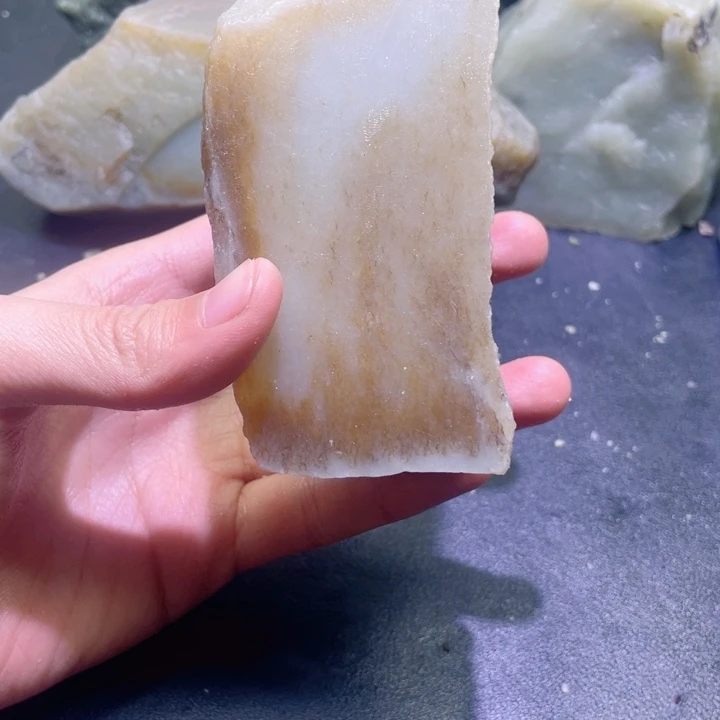 和田玉（糖玉）未镶嵌珠宝半成品