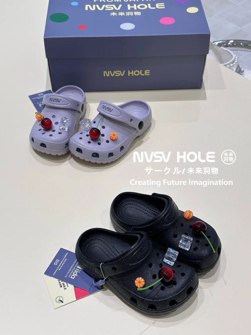 儿童超轻防滑洞洞鞋拖鞋（附赠鞋花）NVSV未来洞洋气外出洞洞鞋儿童