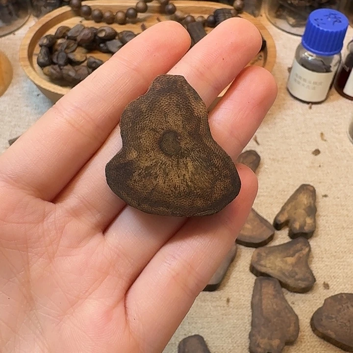 沉香沉香碎屑棋楠张勺子树心油老料