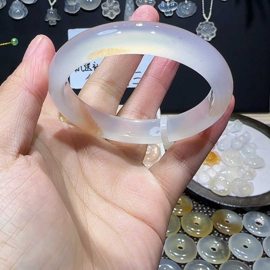 玛瑙/玉髓未镶嵌手镯漂沙飘糖54