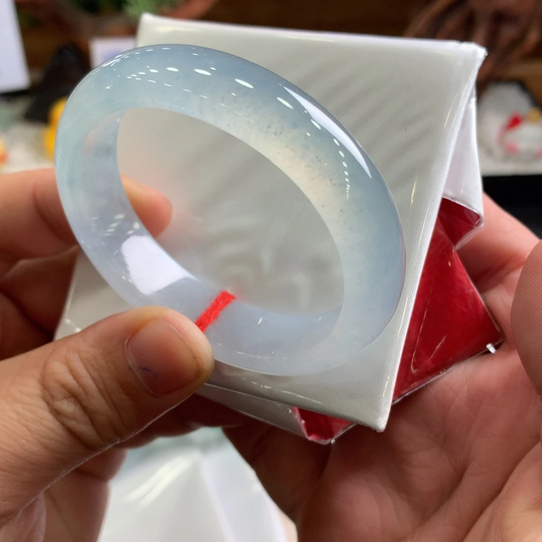 翡翠未镶嵌手镯52贵妃小手捡漏