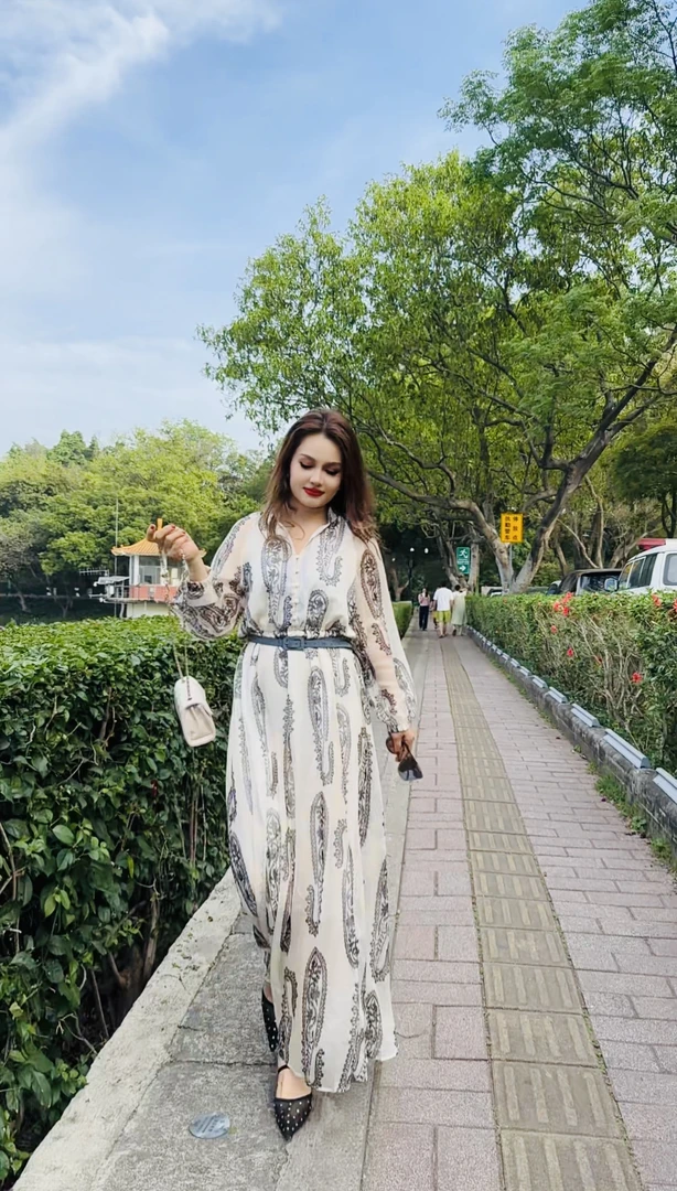 高档气质夏季最新款连衣裙长袖宽松长裙休闲