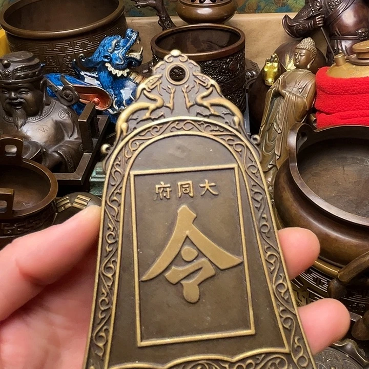 精美铜器批发档口