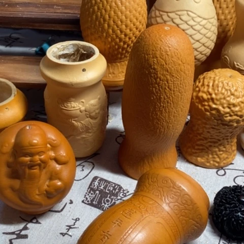 来***了大叶紫檀（黑酸枝木类）