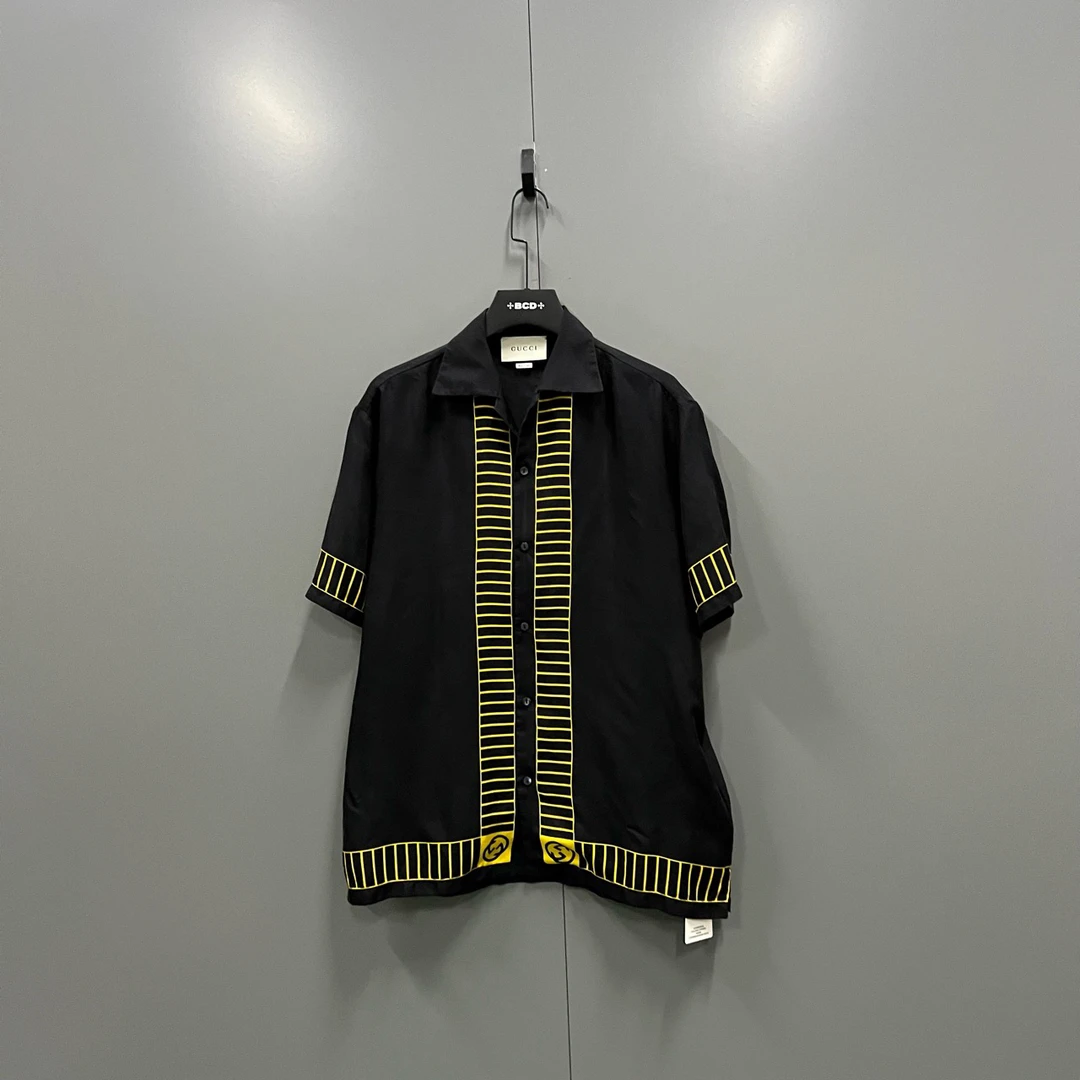 95新 GUCCI/古驰 （ll）205780 古驰 黑黄字母短袖衬衫 48码
