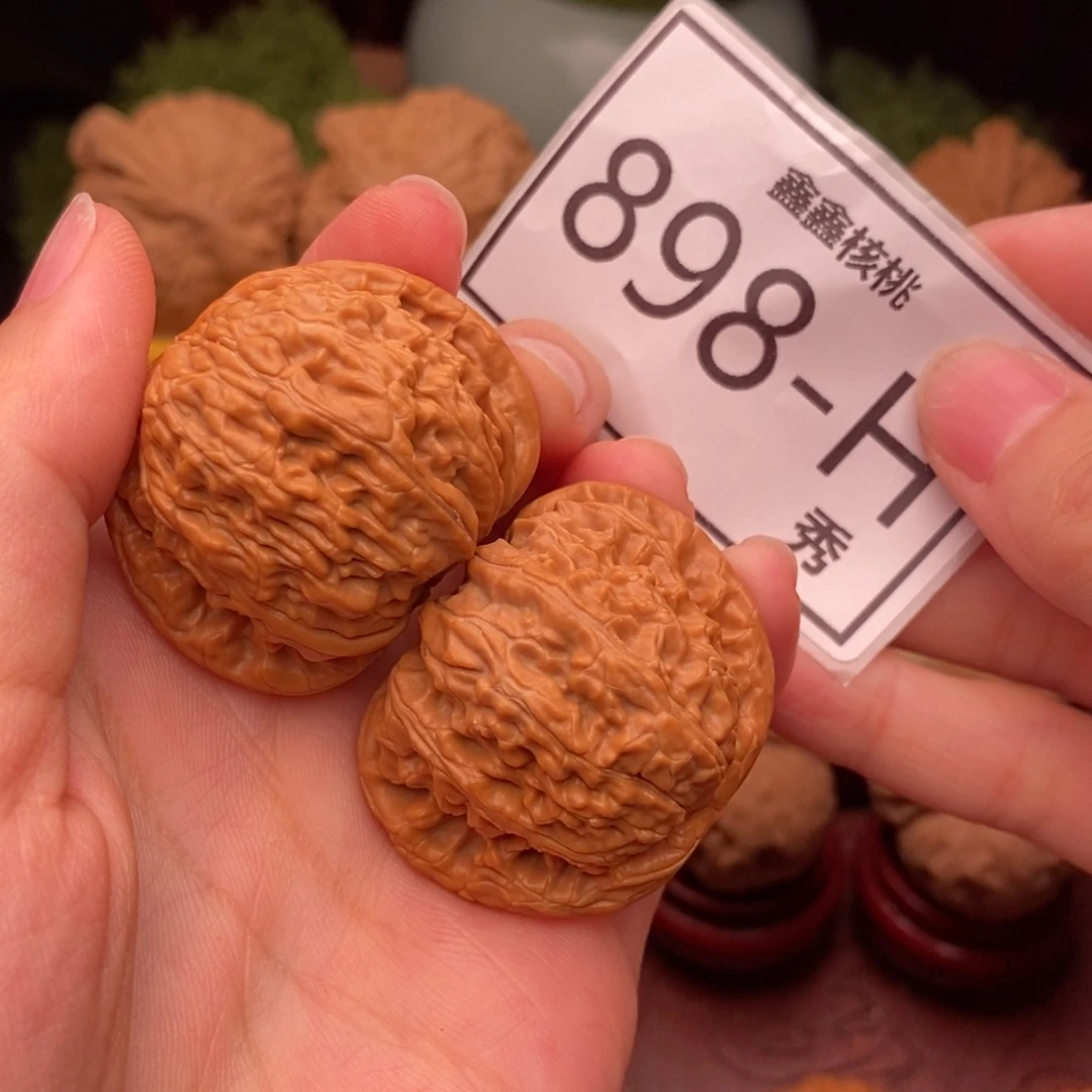 文玩核桃把件白狮39