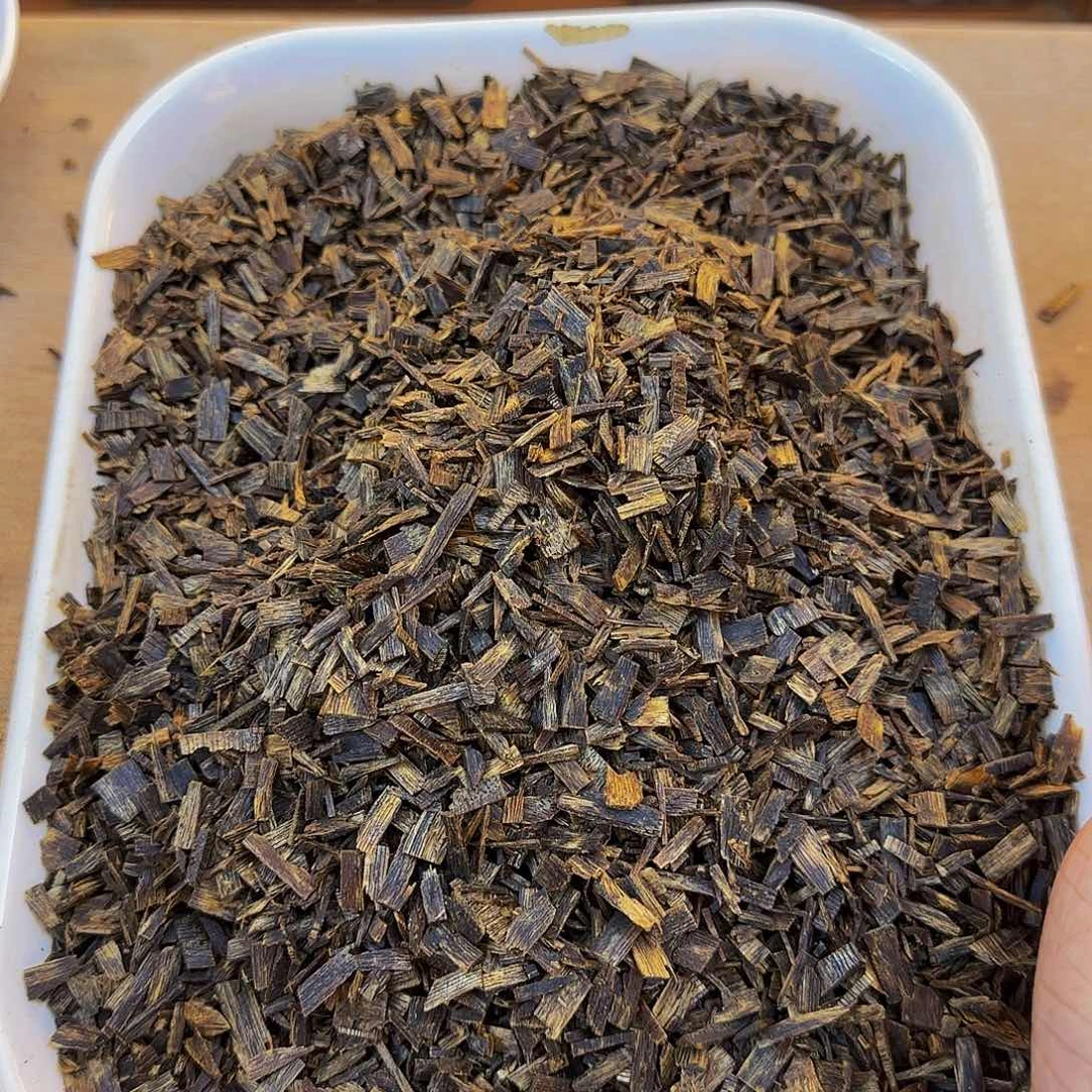 沉香沉香碎屑张勺子沉水树皮油片碎料100g
