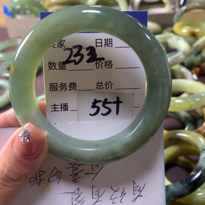 蛇纹石玉未镶嵌手镯232