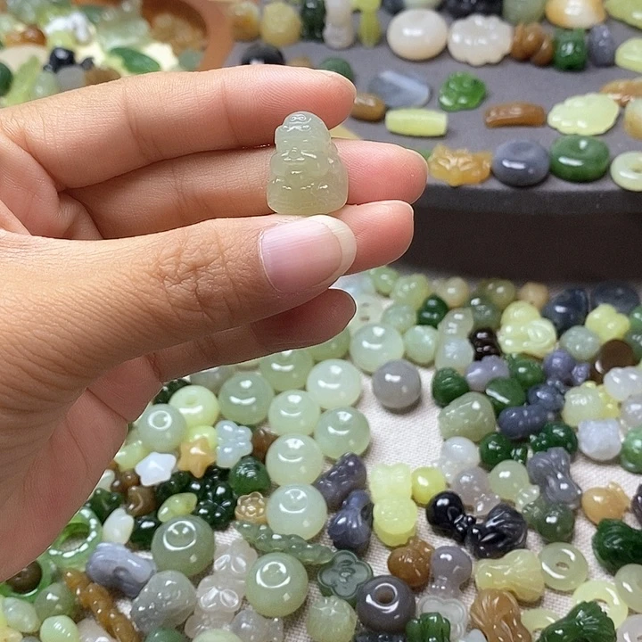 未镶嵌和田玉挂件财神