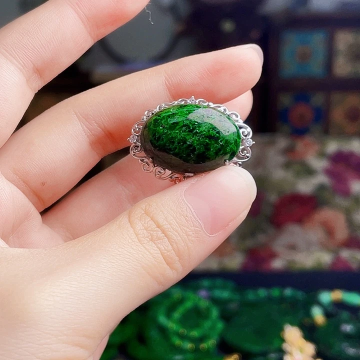 翡翠银S925镶嵌颈饰多样性