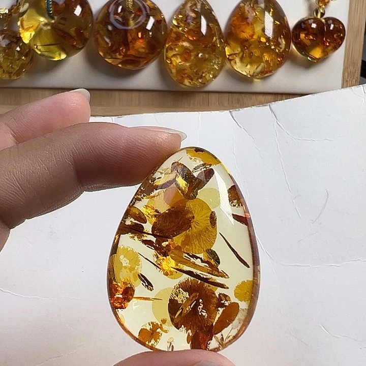 琥珀（花珀）未镶嵌颈饰