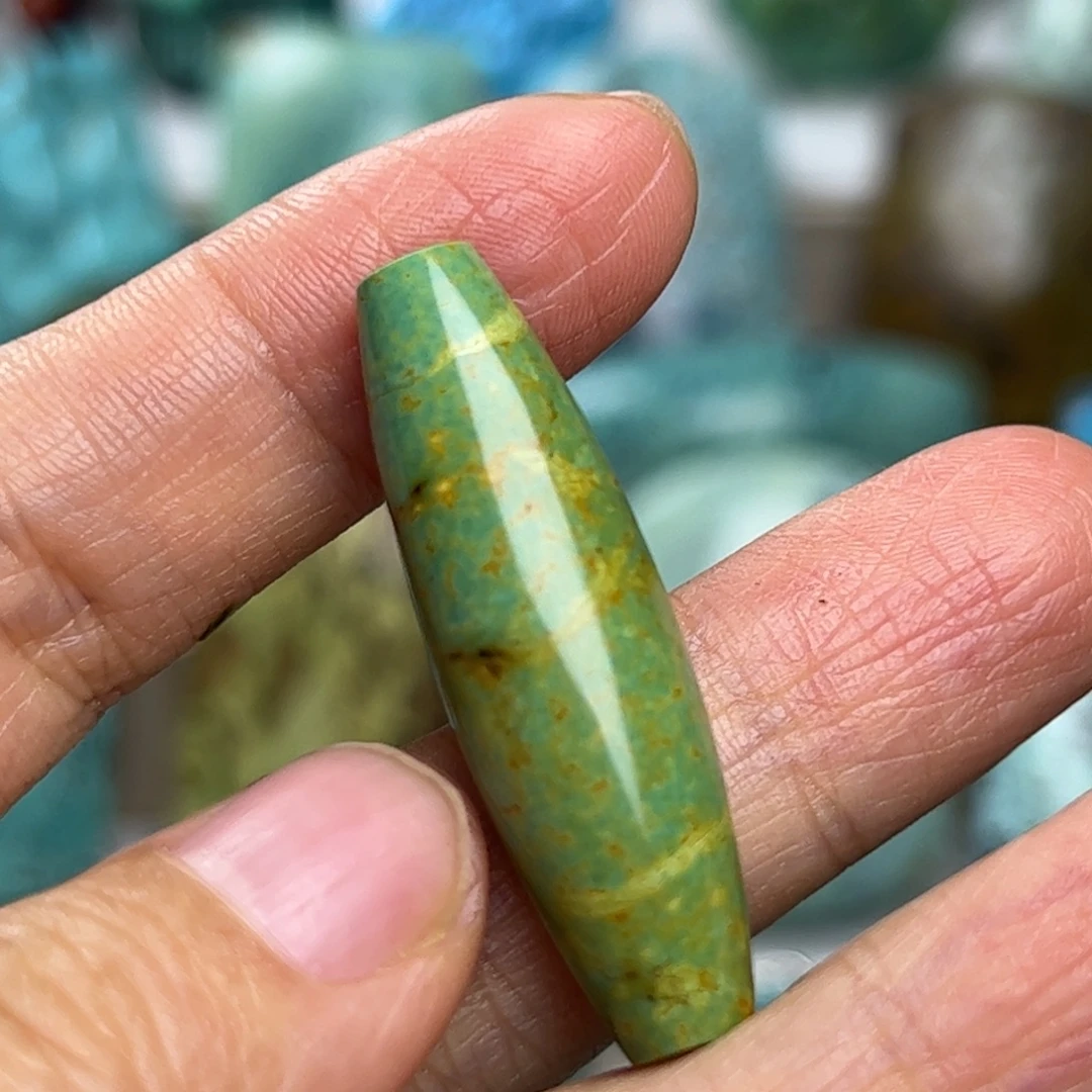 绿松石未镶嵌天然原矿绿松石