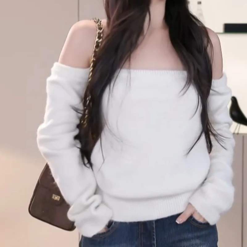 新款慵懒风辣妹一字肩设计感显瘦针织毛衣LK2508772