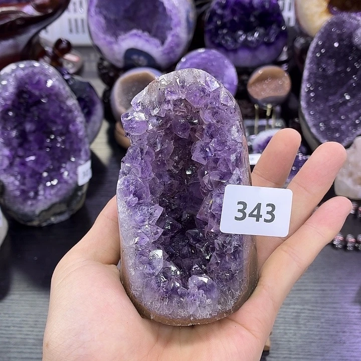 未镶嵌水晶大型摆件（非配饰）