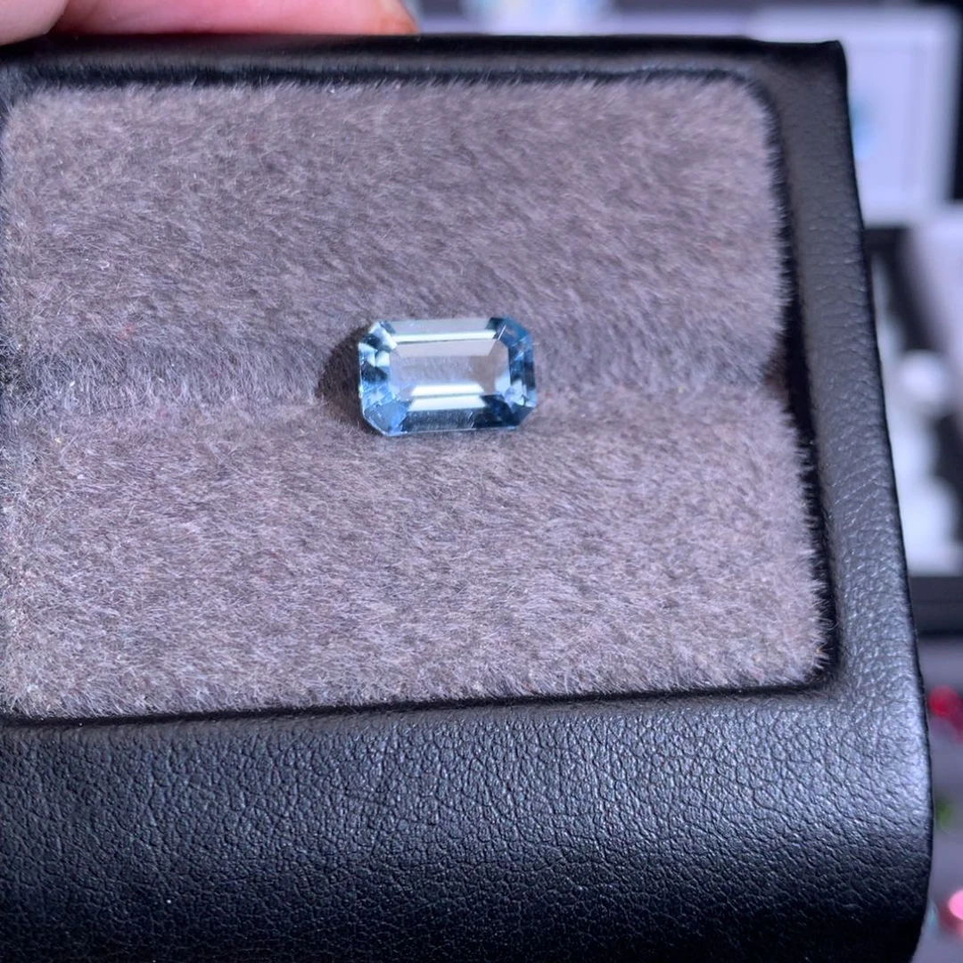 未镶嵌海蓝宝石笔搁2.1ct