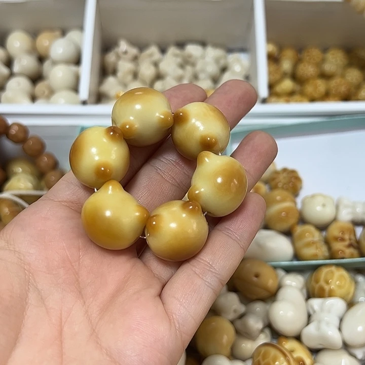 吊坠菩提根/象牙果瑕疵款烤色猫头 6 颗手捻