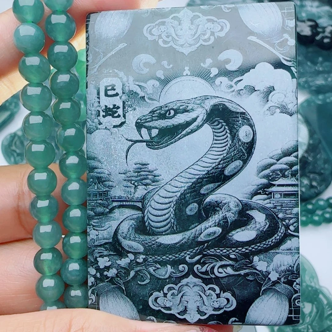颈饰未镶嵌翡翠多样性发货天然的A货翡翠