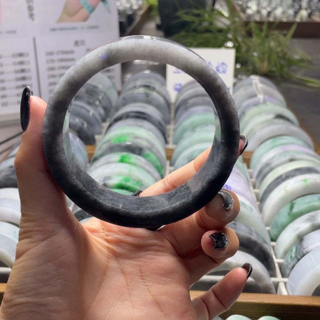 定制翡翠未镶嵌定制翡翠手镯
