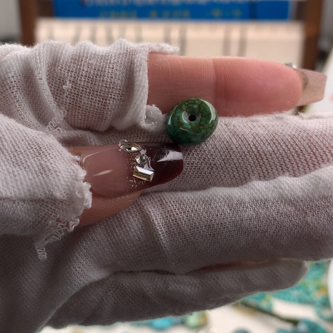 绿松石配饰未镶嵌