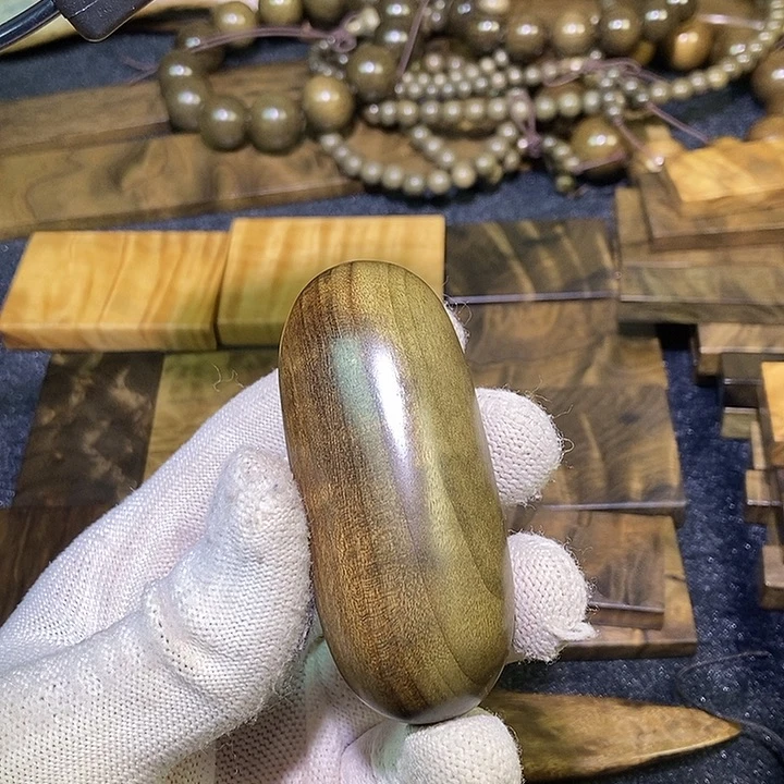 刘***）文玩核桃吊坠直播间链接一物一拍