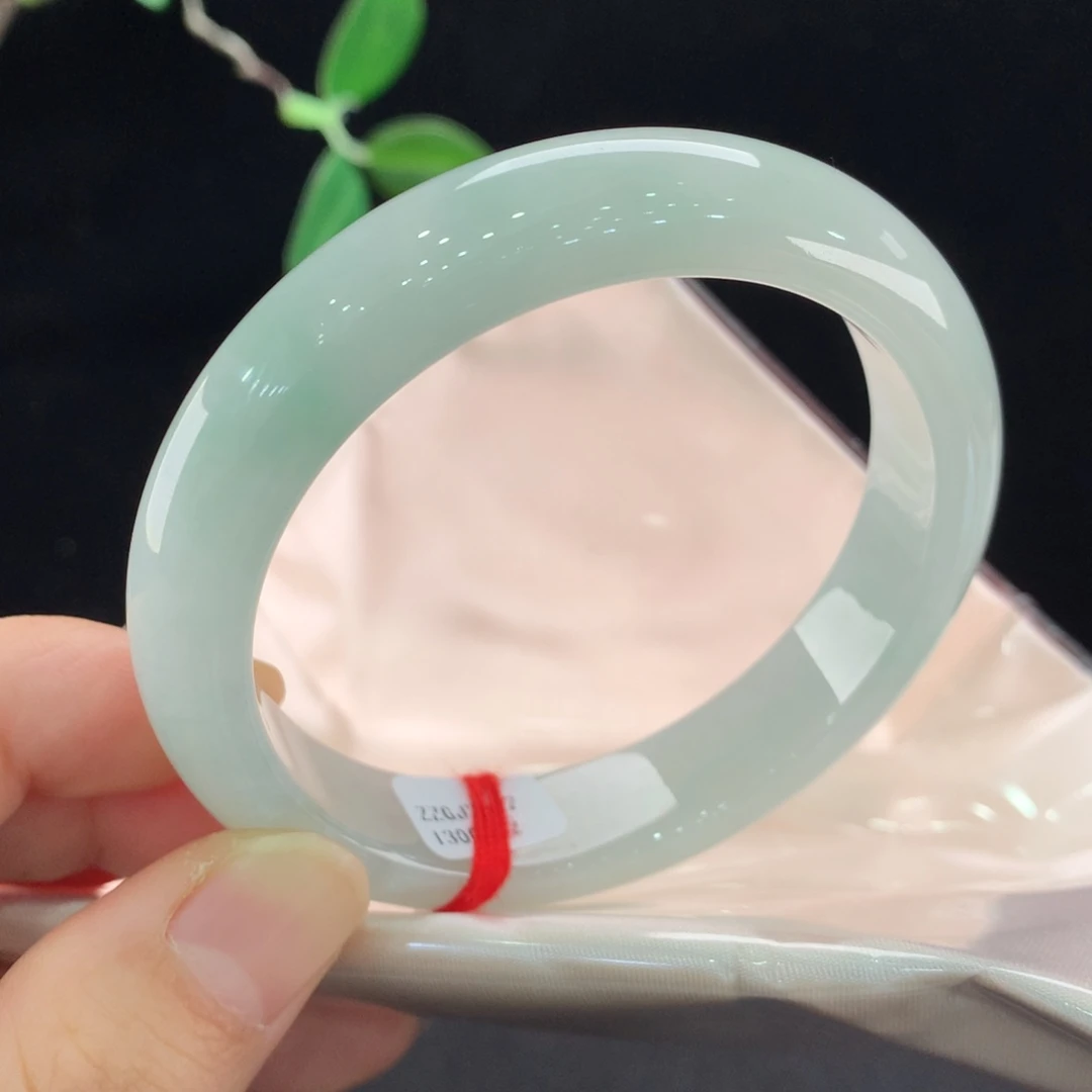 翡翠未镶嵌手镯0332