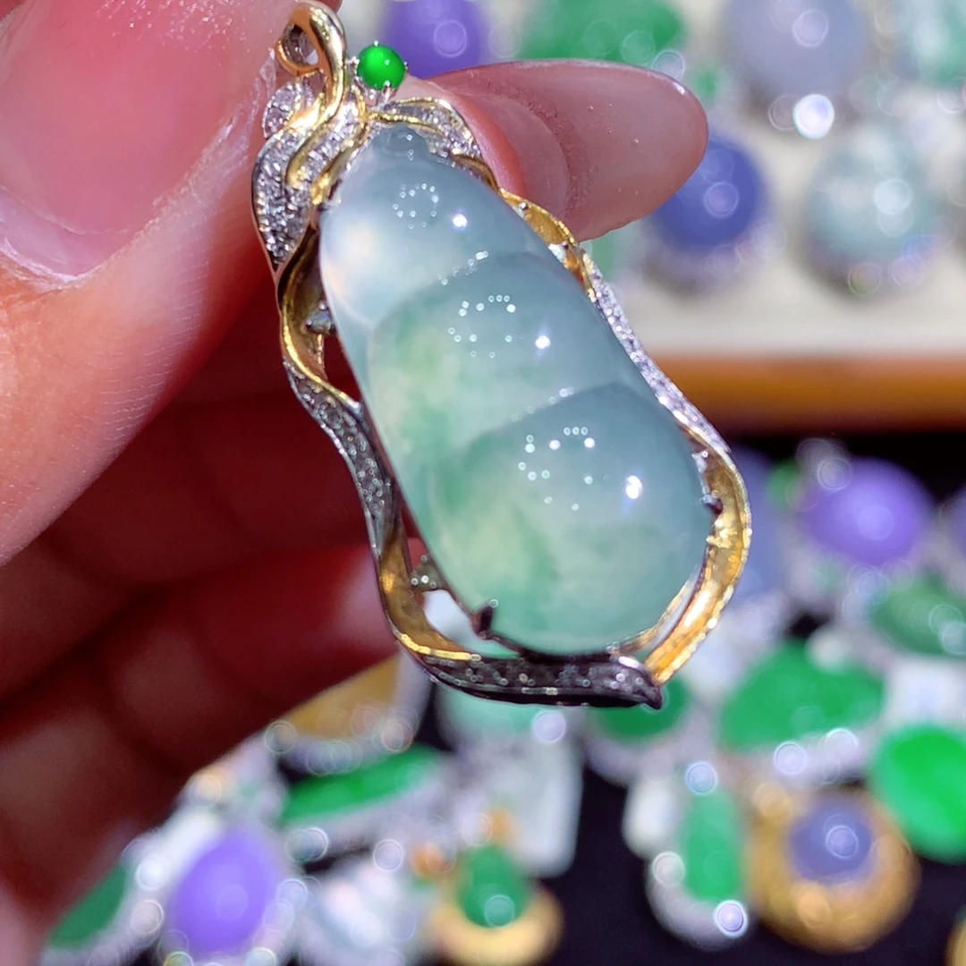 翡翠18K金镶嵌吊坠(不含链)