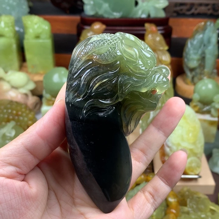 岫玉未镶嵌手把件