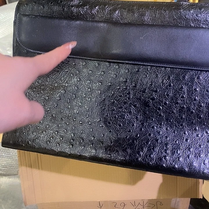 小***O花岗石铁合金中古香水沐浴露持久留香