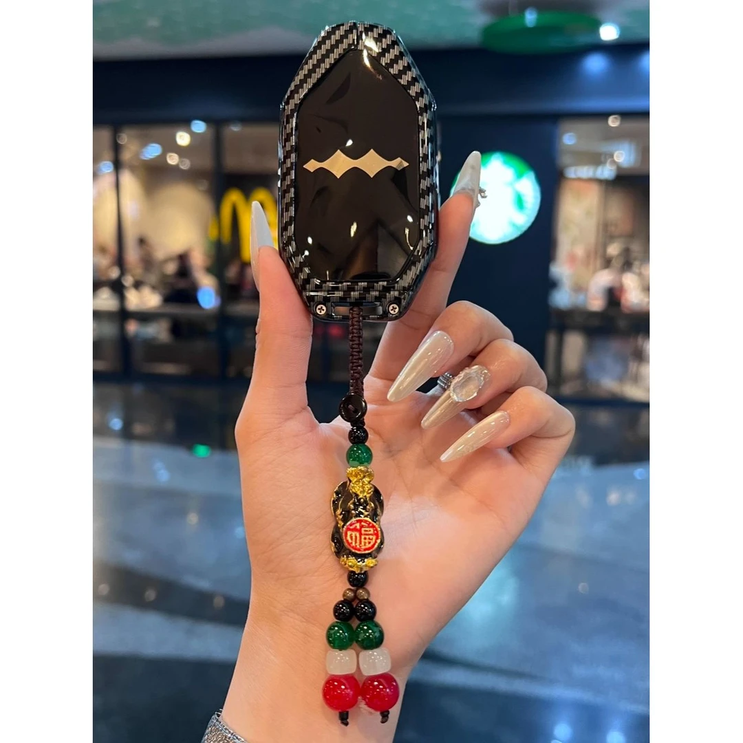 适用方程豹豹8钥匙套钛3/5/7壳扣太3MAX智驾Ultra汽车碳纤金属包