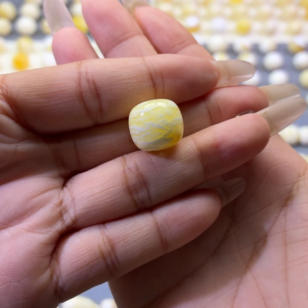琥珀未镶嵌珠宝奇石14.3mm瓷白虎皮千层雪蜜蜡老型