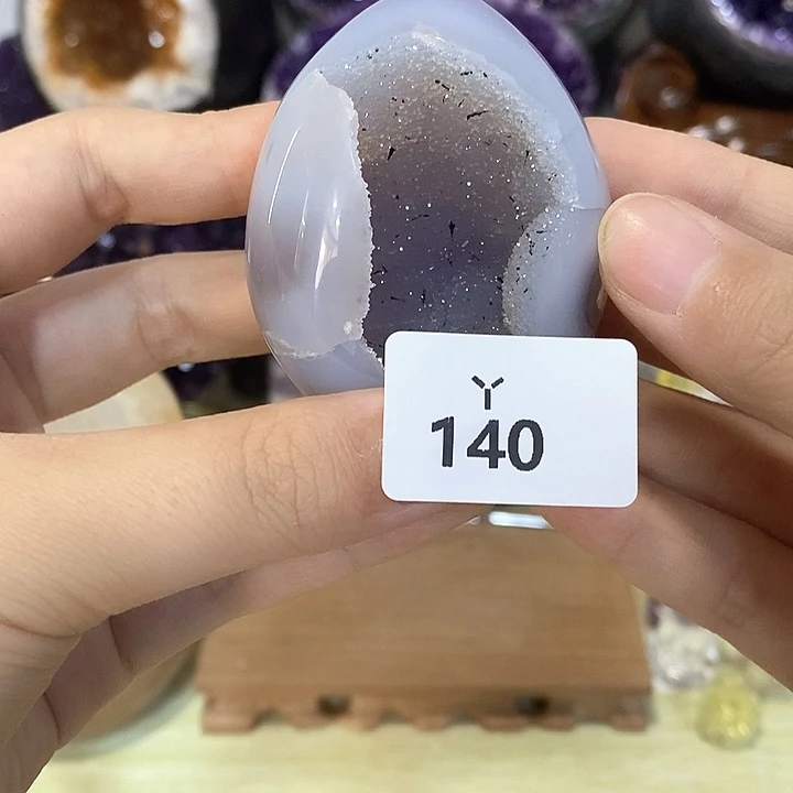 未镶嵌水晶大型摆件（非配饰）